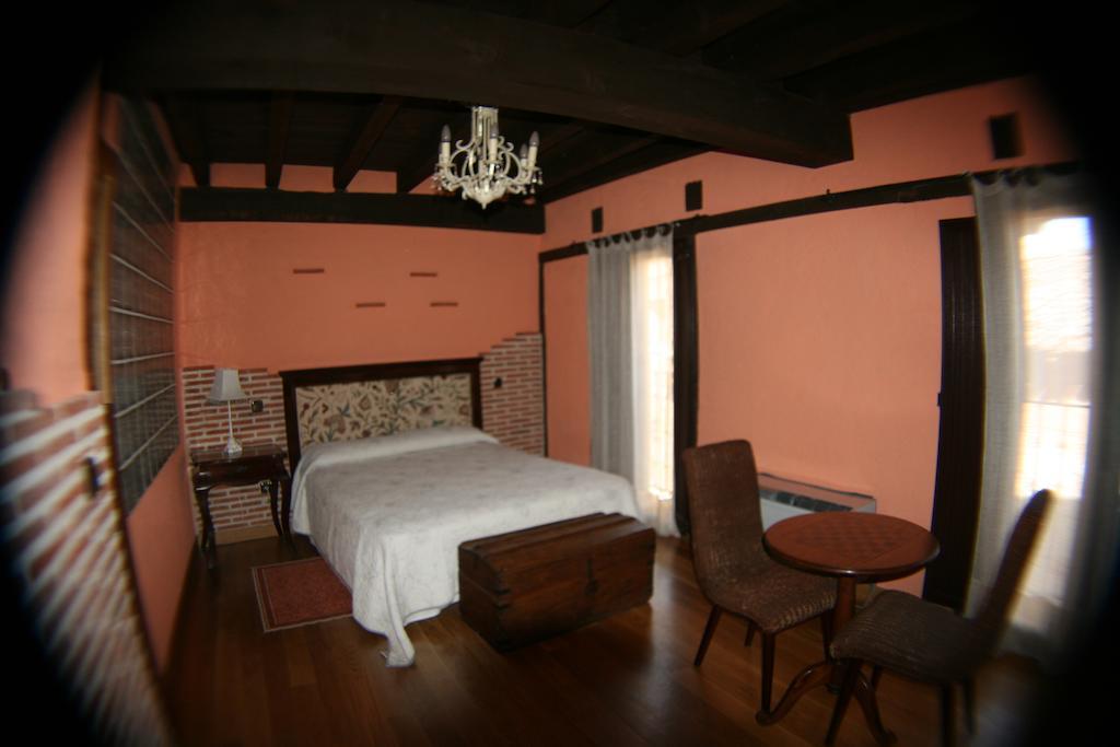 La Sinagoga Guest House Penaranda de Duero Exterior photo